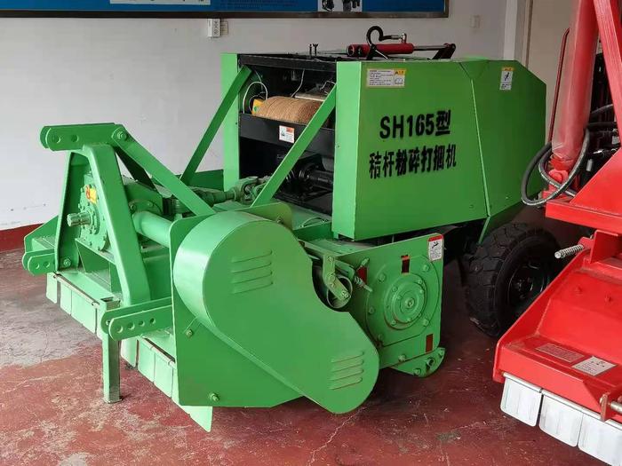 粉碎打捆機圖.jpg